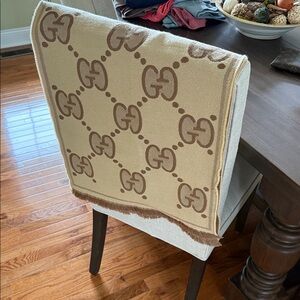Authentic Gucci Tan and Brown scarf